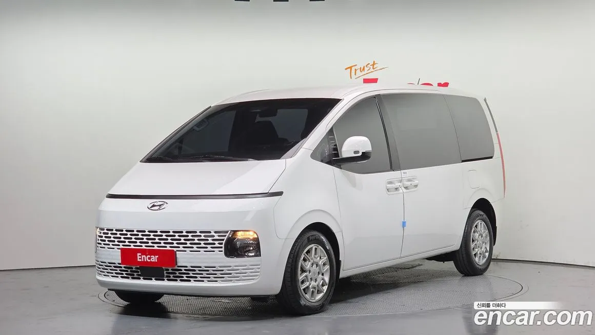Hyundai Staria 2022