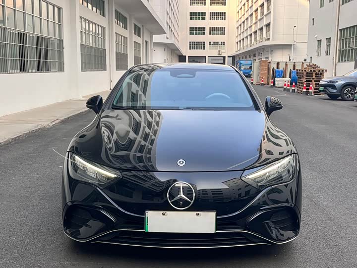 Mercedes-Benz EQE 2023 350