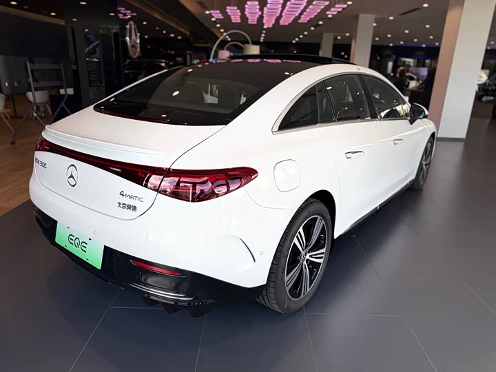 Mercedes-Benz EQE 2025 500 4MATIC
