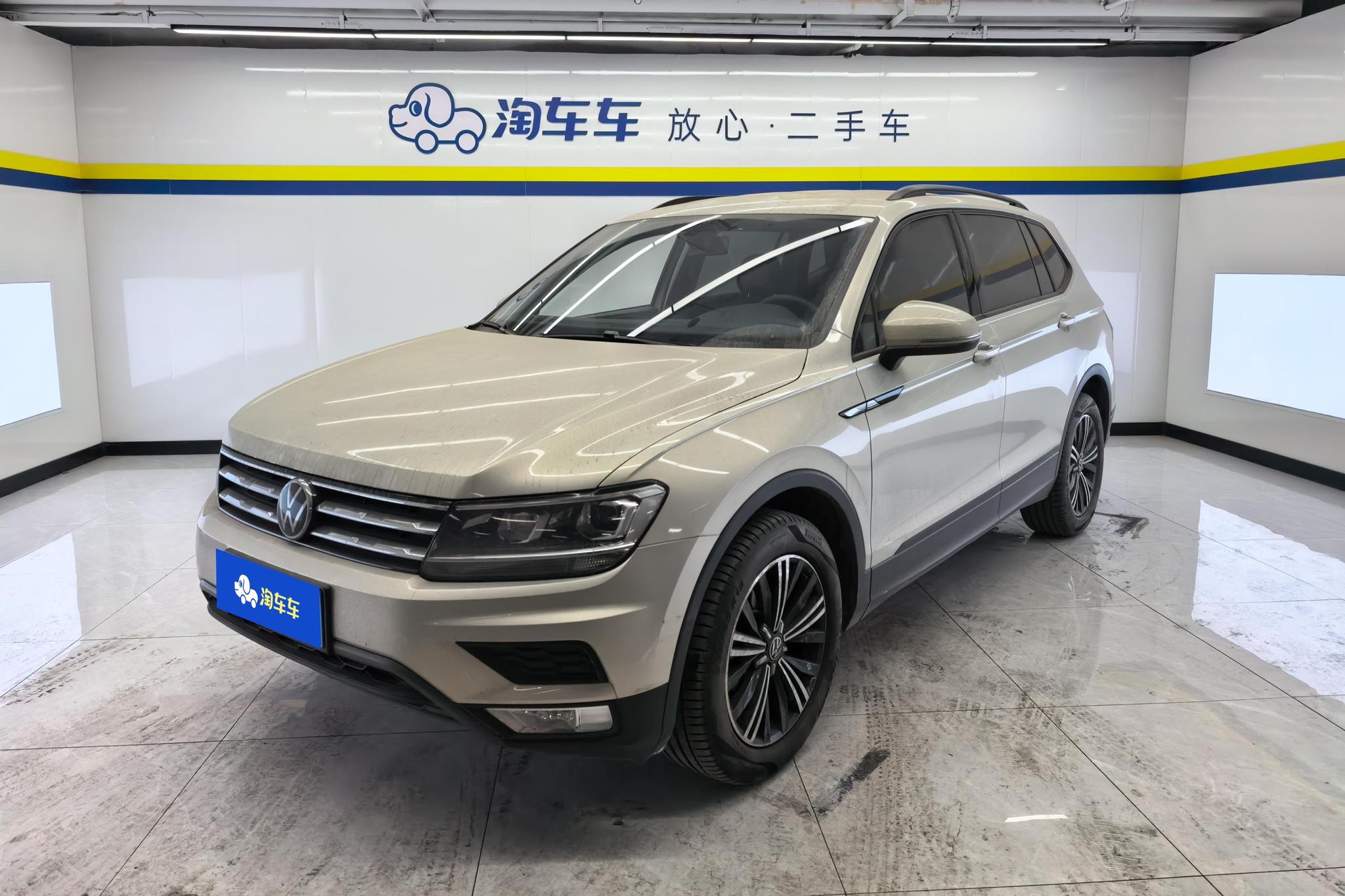 Volkswagen Тигуан Л 2021 г. 330TSI автоматическая полноприводная комфортная версия