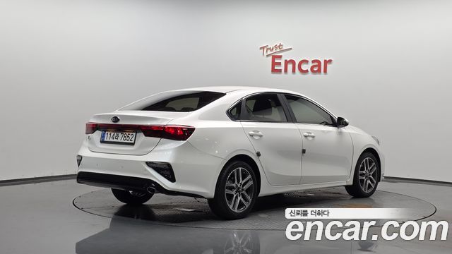 Kia K3 Standard 2020 Гольф-класс