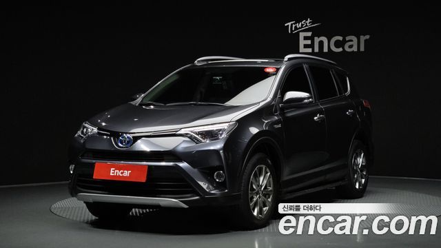 Toyota RAV4 2.5 4WD Гибрид 4-й