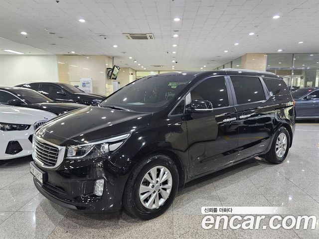 Kia Carnival 11-seater Luxury 2017 Минивэн