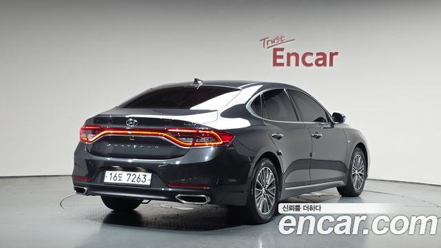 Hyundai Grandeur Premium 2018 Представительский седан