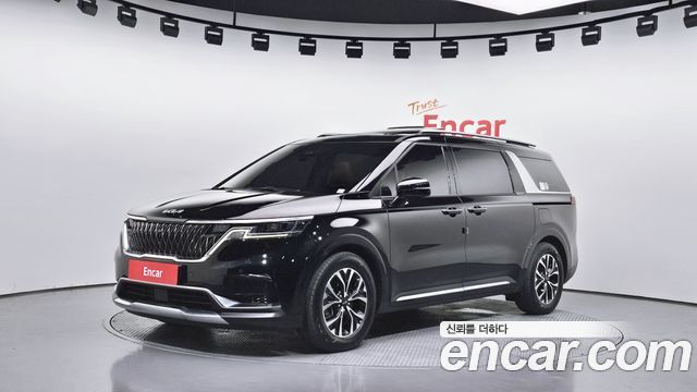 Kia Carnival 9-Seater Noblesse 2021 Минивэн