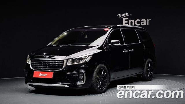 Kia Carnival 7-местный лимузин Президент