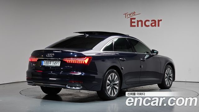 Audi A6 45 TFSI 2021 Средний класс