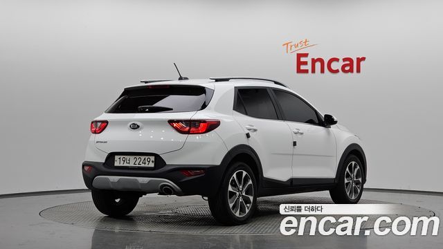 Kia Киа Стоник 1.4 Престиж