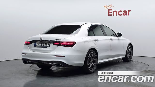 Mercedes-Benz E-Class E220d 4MATIC AMG Line 2023 Средний класс