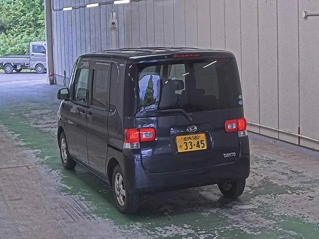 DAIHATSU TANTO 2010 из Японии