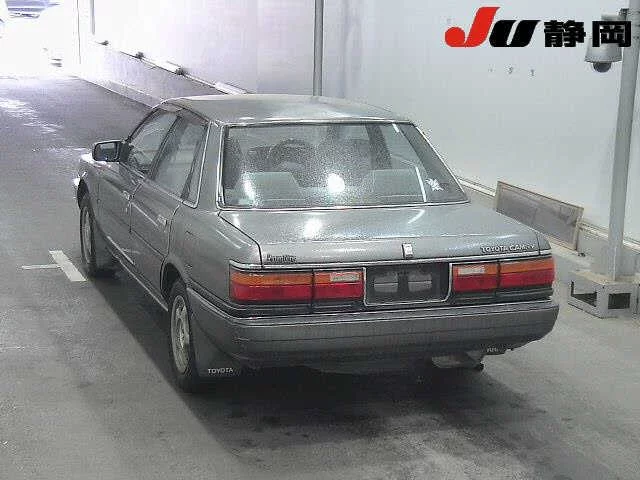TOYOTA CAMRY 1989 из Японии