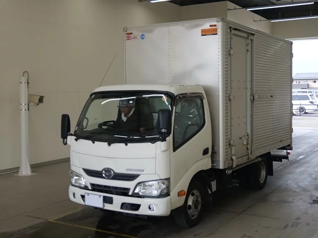 HINO DUTRO 2018 из Японии