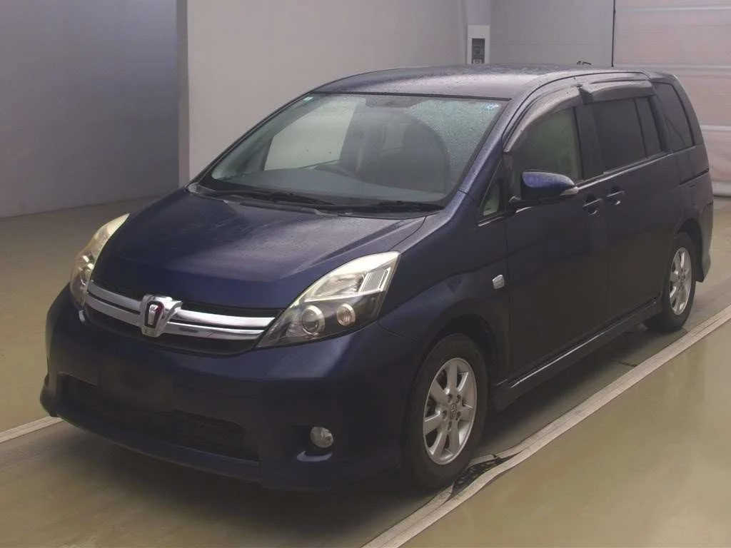 TOYOTA ISIS 2014 из Японии