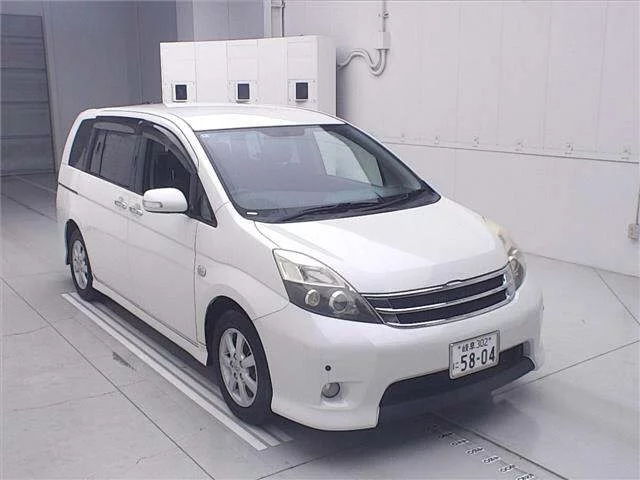 TOYOTA ISIS 2012 из Японии