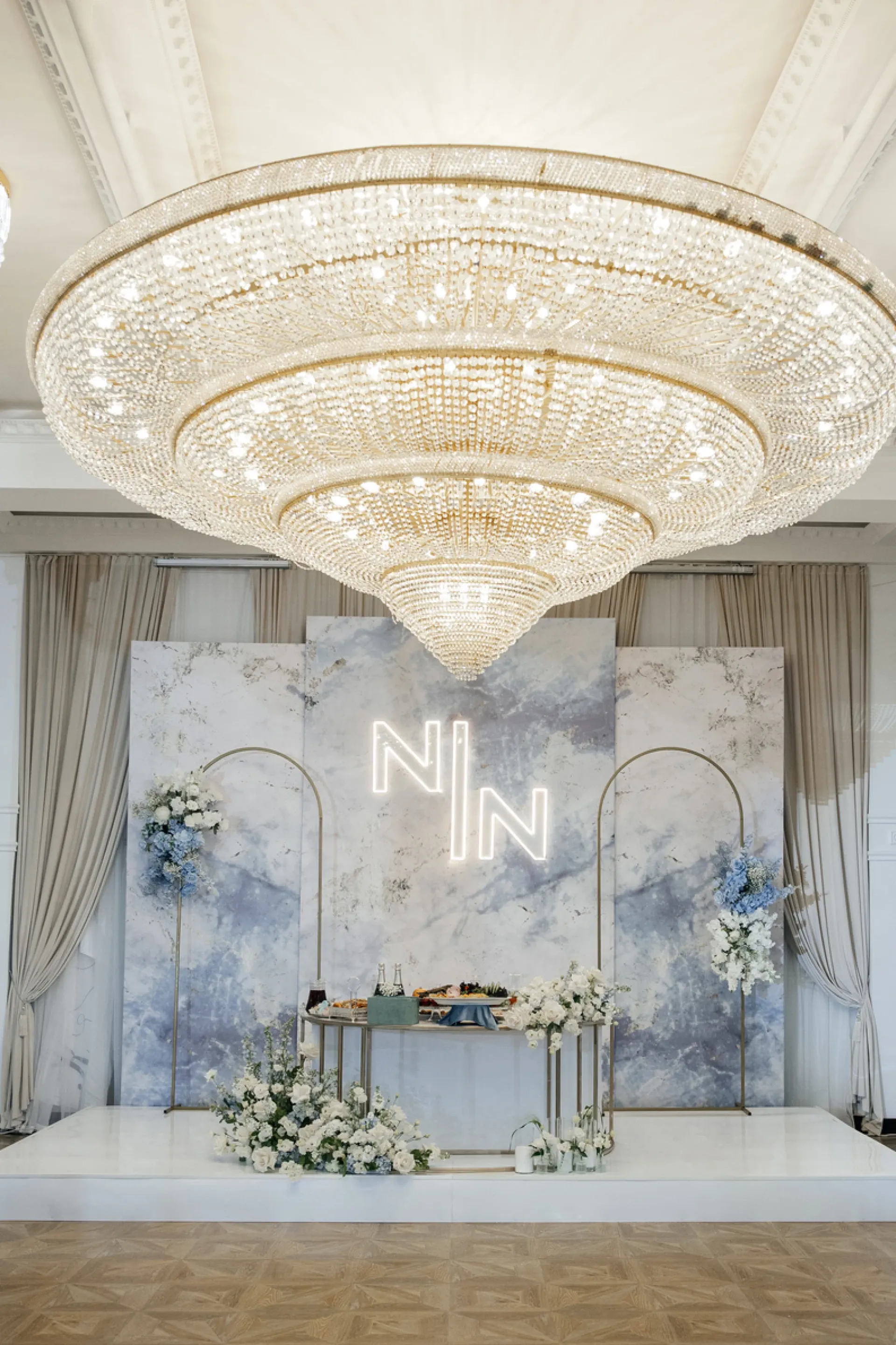 Суриковъ Холл