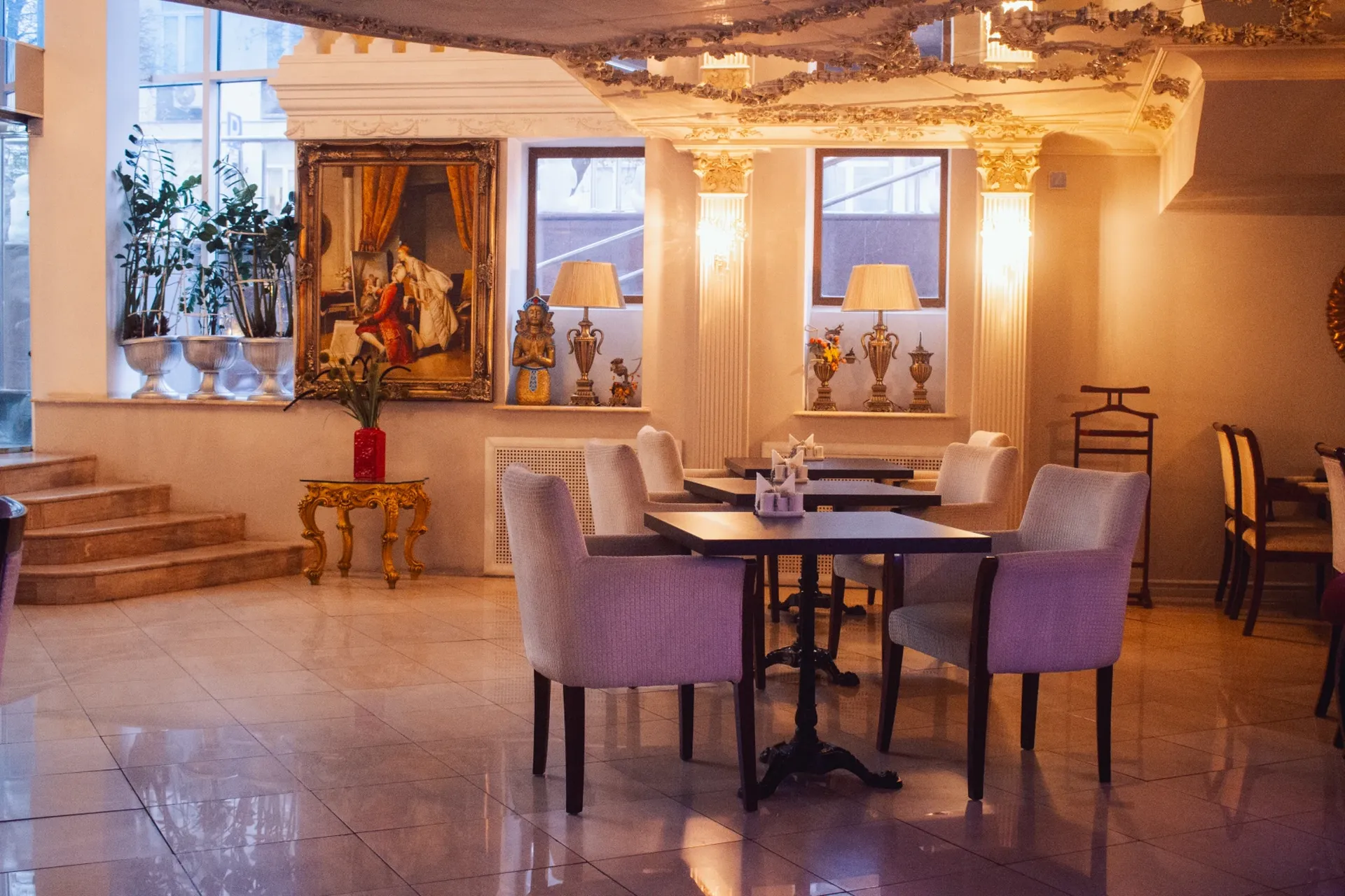 Зеркальный