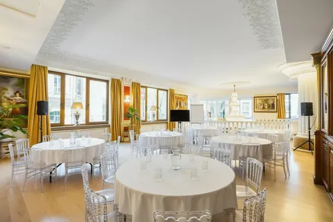 Конференц-зал «Националь»