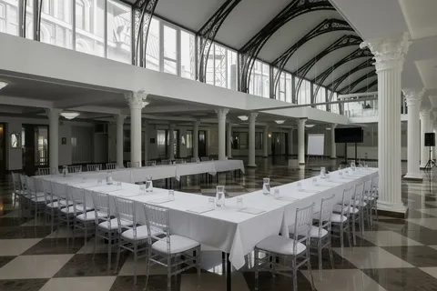 Конференц-зал «Небо»