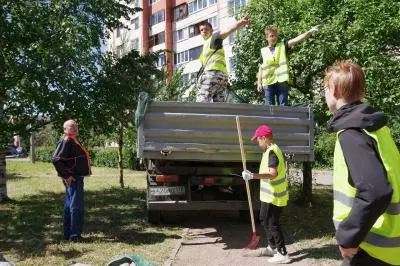 Трудовой отряд на благоустройстве