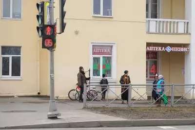 Знают ли жители стрельны своих муниципальных депутатов