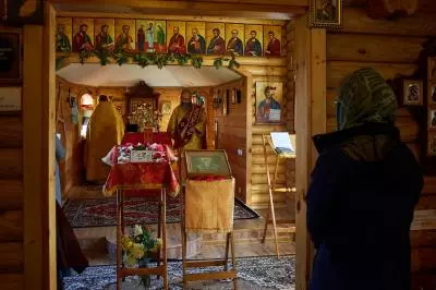 Служба в храме Петра и Февронии Муромских