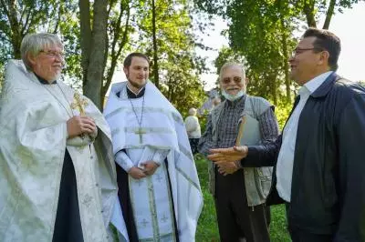 Молебен