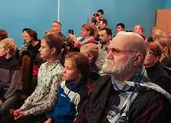 Кто смажет калитку