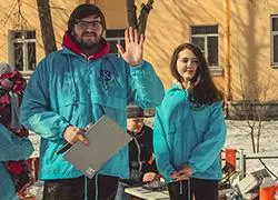 Возьмемся за руки