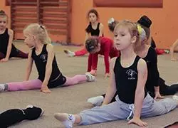 Девочки растут пока