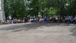 Мелодии Львовского дворца - поет Сергей Русанов