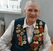 Вручение юбилейных медалей