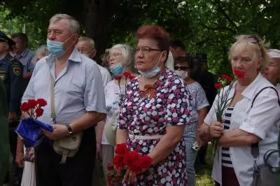 Возложение венков в Петергофе