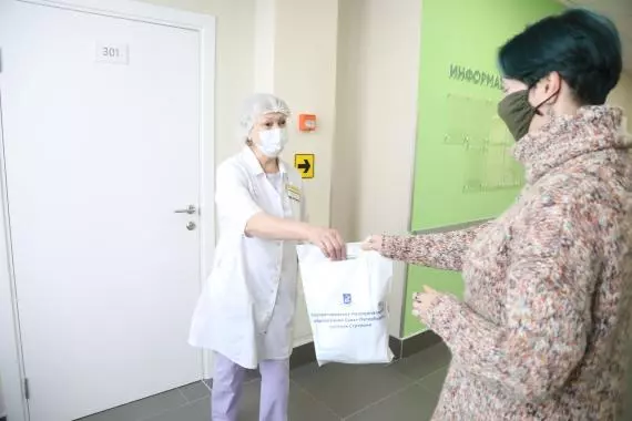 Стрельнинские медсёстры дневного стационара