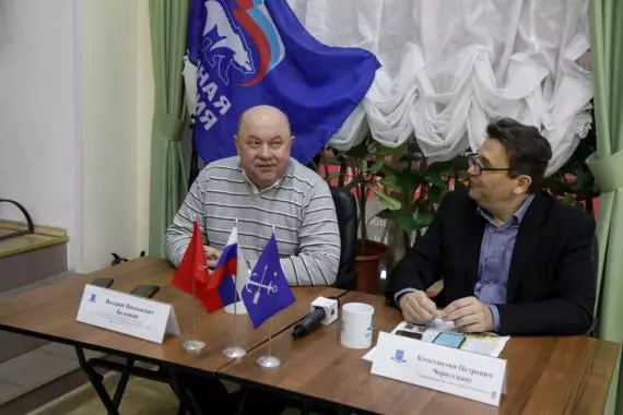 Прямой эфир с главой МО Стрельна Валерием Беленковым