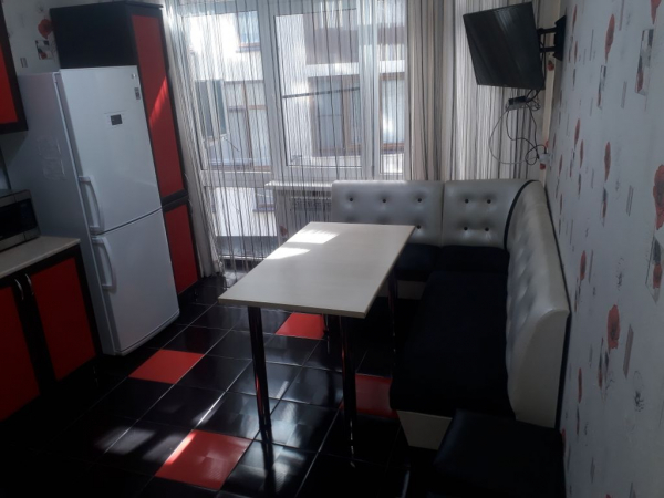 Квартира шикарная с тремя спальнями 45 м² 2 этаж