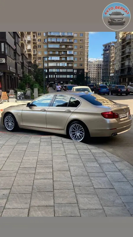 ПРОДАМ ЖИВУЮ 5-КУ F-10 Идеальная модификация авто 528і, надежный мотор N52B30, 3.0 литра + надежная 8-ступенчатая коробка ZF.