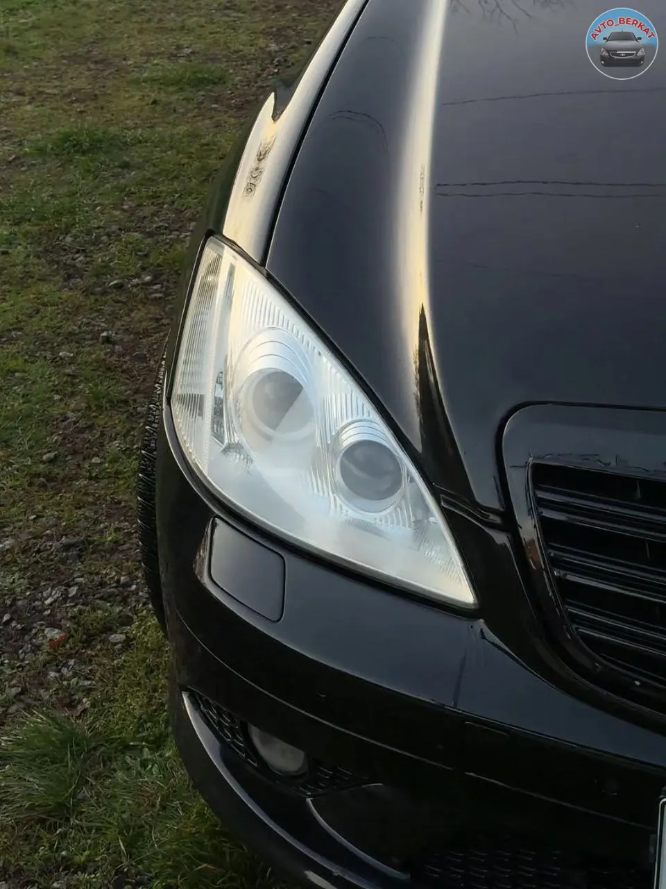 Предлагается к продаже автомобиль Mercedes-Benz S-класса (W221) 2007 года выпуска с двигателем объемом 5.5 литра.