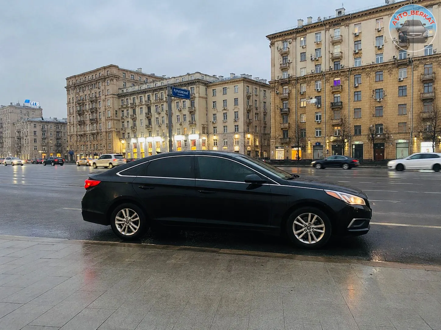 HYUNDAI sonata 2016год  Объем 2.4 учет Армения законный делаешь генеральную доверенность на свое имя и ездишь без проблем  Пробег 110т