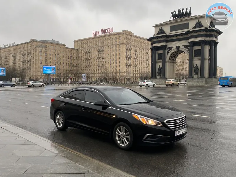 HYUNDAI sonata 2016год  Объем 2.4 учет Армения законный делаешь генеральную доверенность на свое имя и ездишь без проблем  Пробег 110т