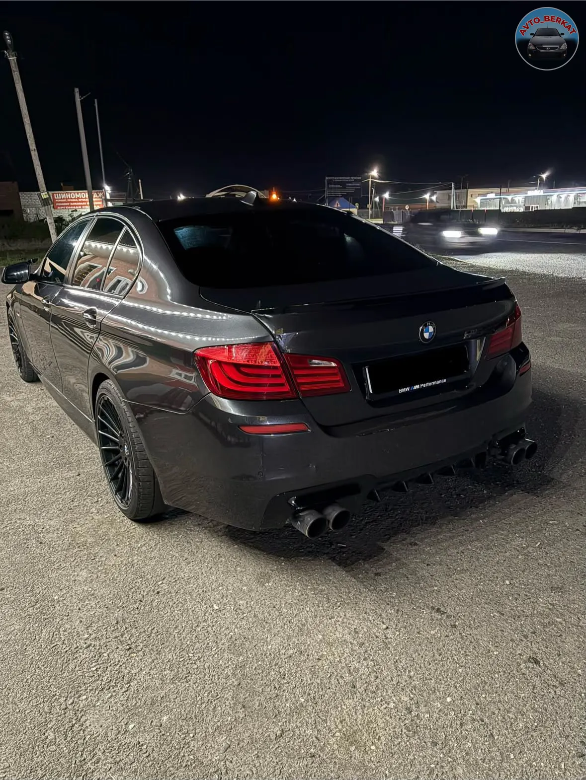BMW F10 530 2012 года   Машина в отличном состоянии, объем 3.0. ( расход 8-12 литров)