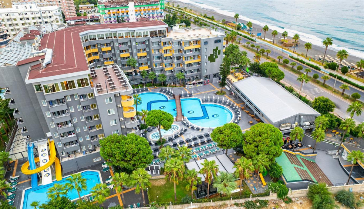 Senza Grand Santana Hotel