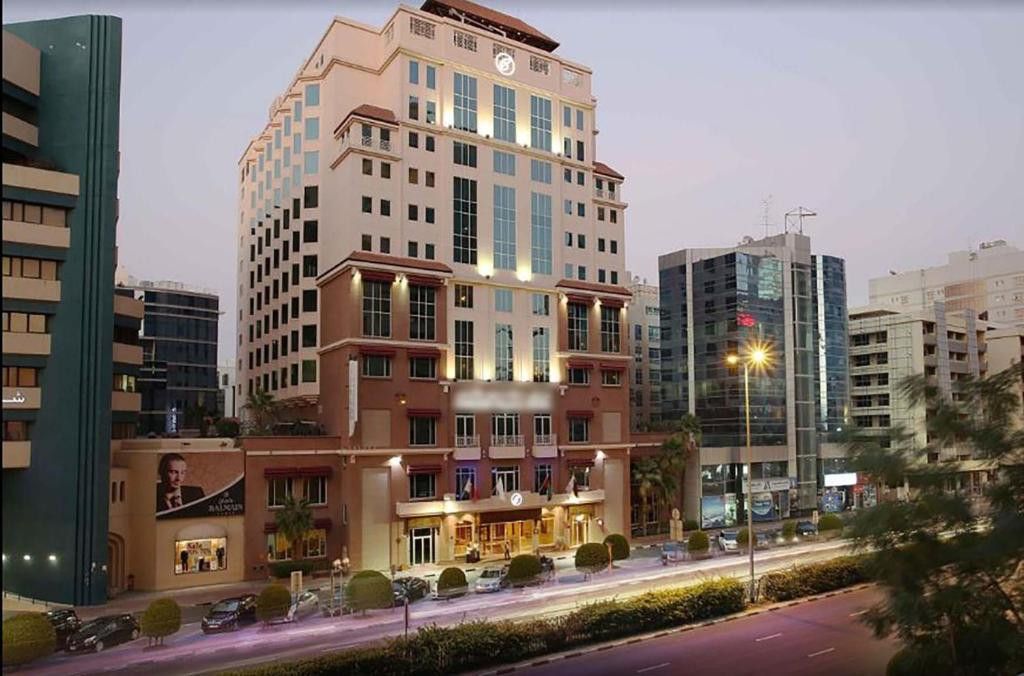 KNIGHT CASTLE HOTEL