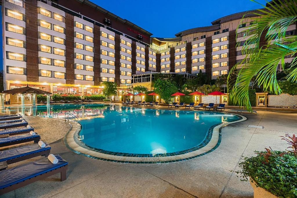 MOUNTAIN BEACH RESORT & CONVENTION CENTER