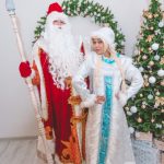 Трехместный с двуспальной кроватью и диваном