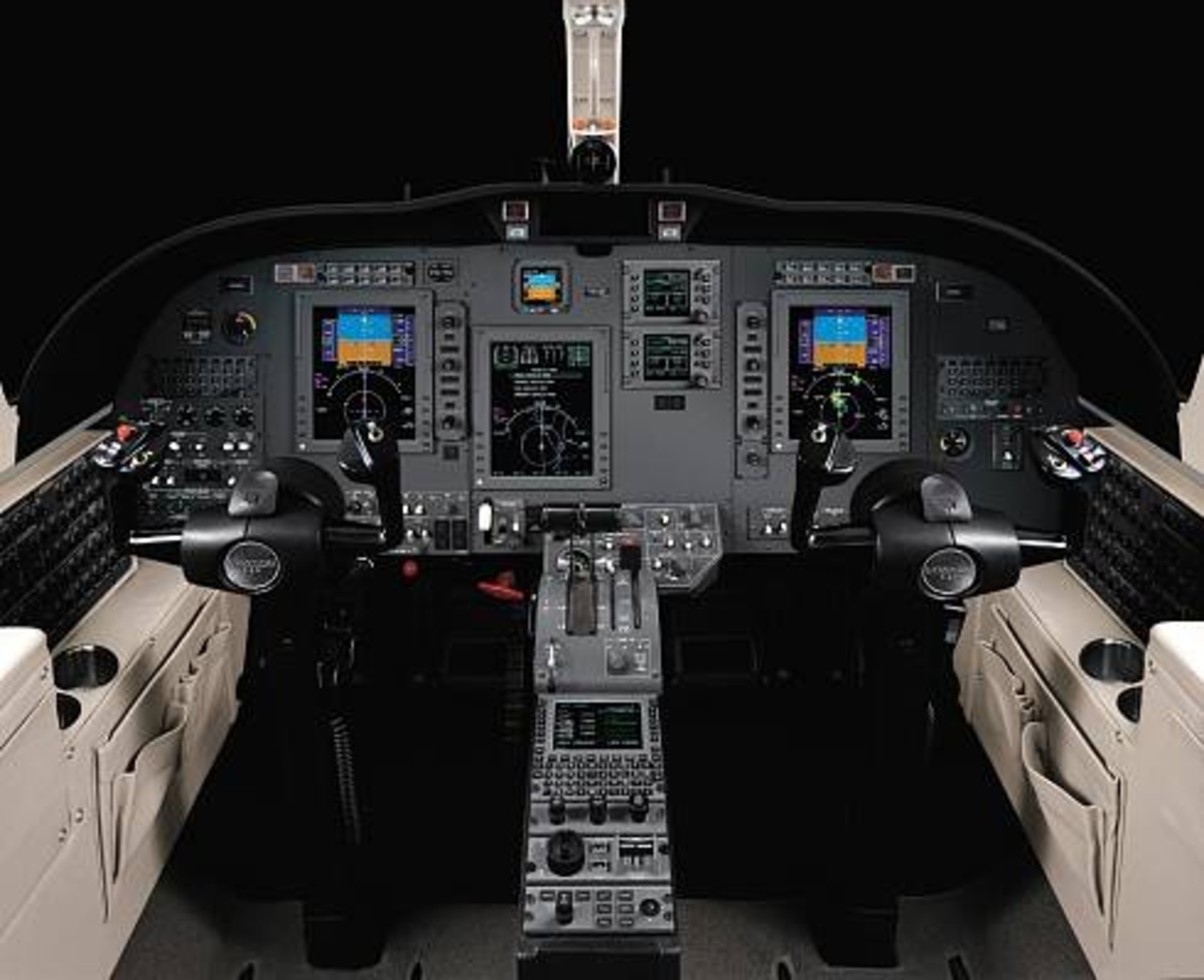 Citation_CJ1_cab_1280x0_426