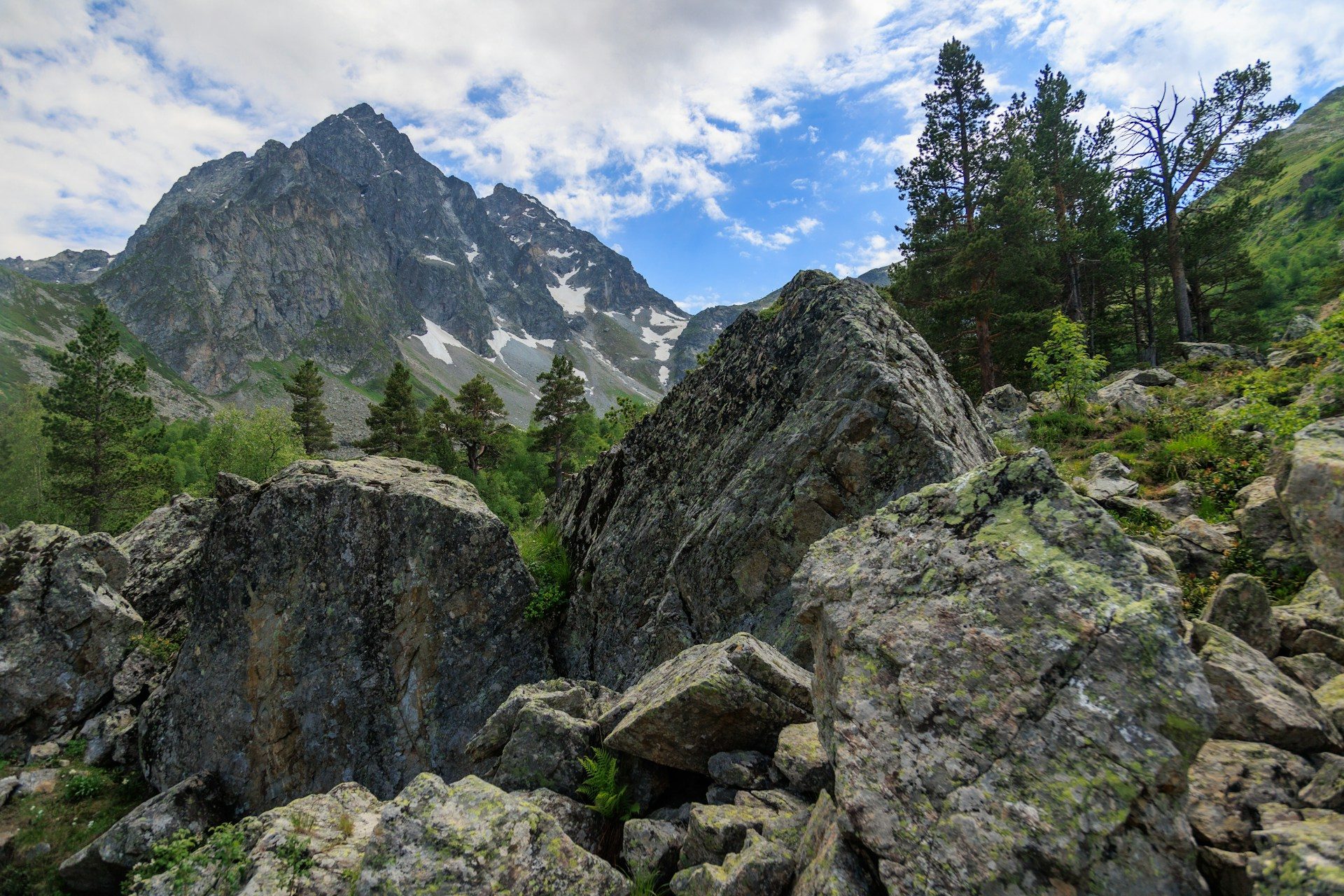 alexey-elfimov-A2UhEG-2Atw-unsplash