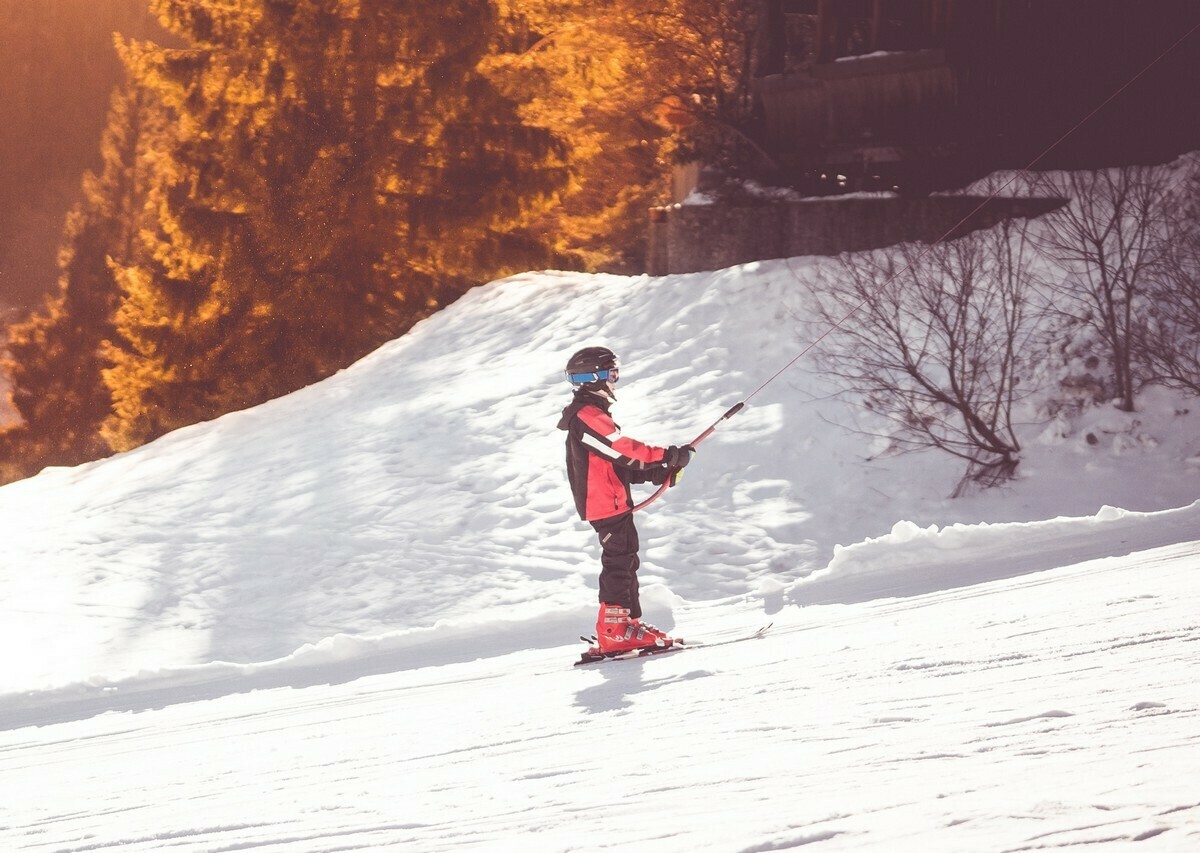 Зимние виды спорта, инструктор snow-sports3 Зимние виды спорта, инструктор