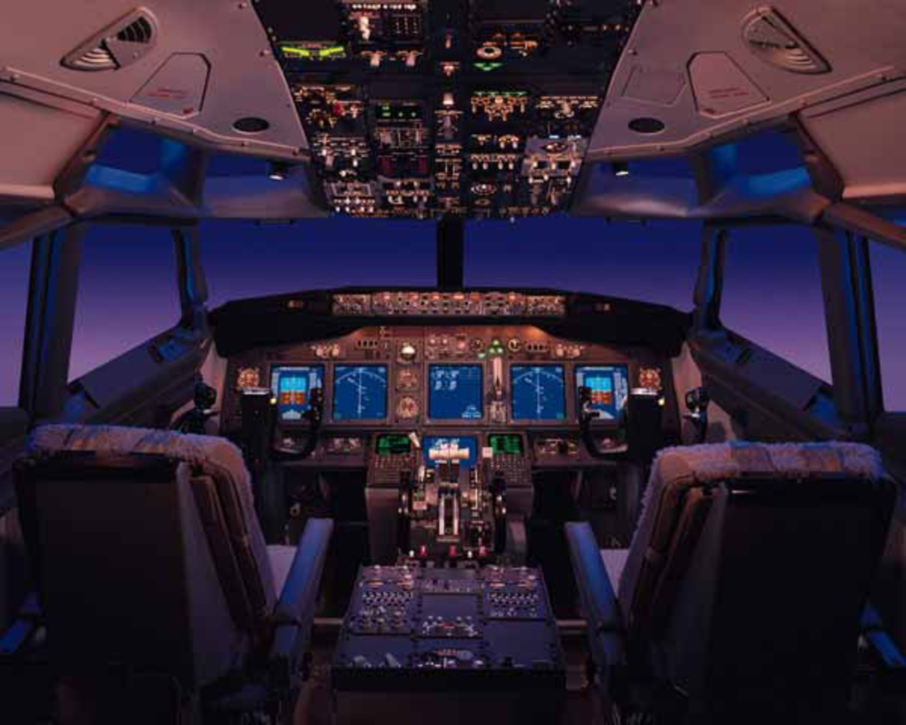 boeing_737_vip_cab_1280x0_426