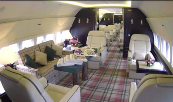 BOEING 737 VIP