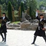 Экскурсия на 33 водопада
